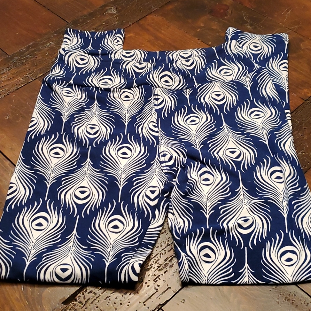 🆕️ 🦚Lularoe peacock leggings